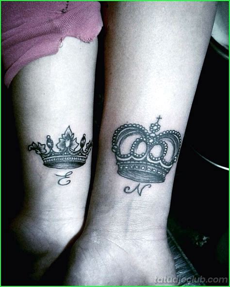 amor coronas significado tatuajes para parejas|8 Tatuajes de Coronas para Parejas